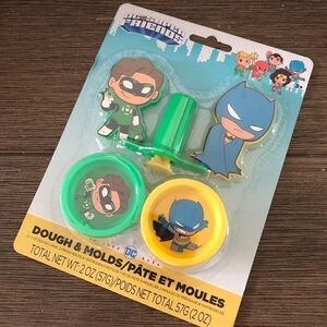 DC Super friends Dough & molds set